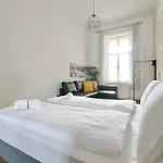 Budget Apartment By Hi5 - King Street - For Groups