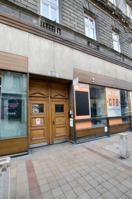 Budget By Hi5 - King Street - For Groups Apartment *